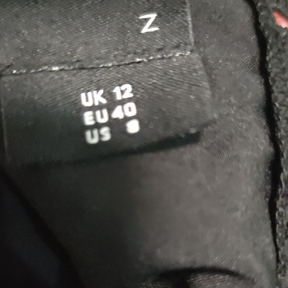 ASOS Chic Black Lace Halter Jumpsuit - Picture 10 of 11